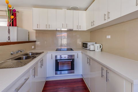 Brilliant, Neat, Convenient, Family-friendly House - Accommodation in Bendigo 5
