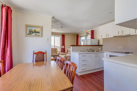 Brilliant, Neat, Convenient, Family-friendly House - Accommodation in Bendigo 3