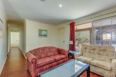 Brilliant, Neat, Convenient, Family-friendly House - Accommodation in Bendigo 2