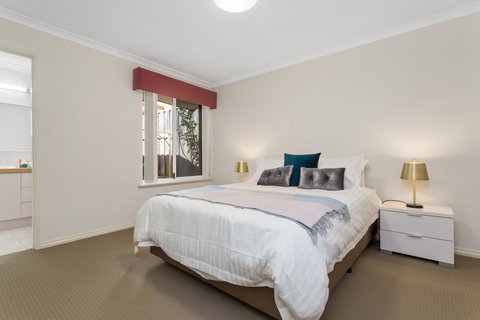 Como South Perth Villa - Accommodation in Bendigo 19