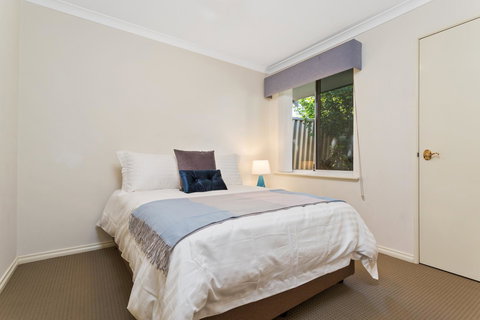 Como South Perth Villa - Accommodation in Bendigo 6