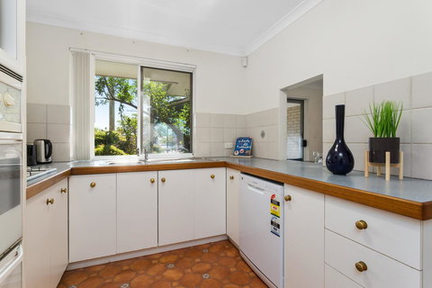 Como South Perth Villa - Accommodation in Bendigo 11