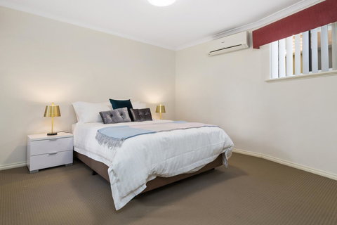 Como South Perth Villa - Accommodation in Bendigo 28