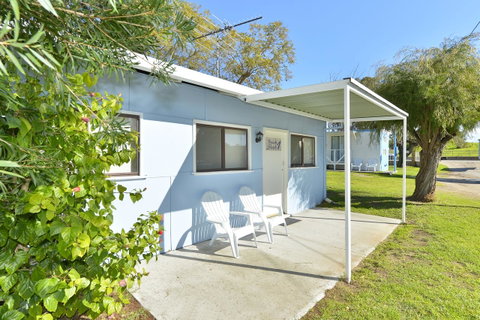 Mandurah Coastal Holiday Park - Accommodation in Bendigo 1