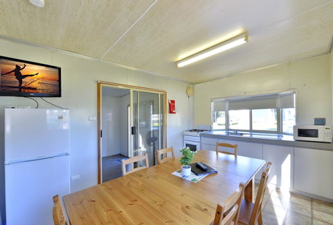 Mandurah Coastal Holiday Park - Accommodation in Bendigo 23
