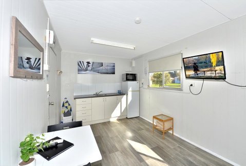 Mandurah Coastal Holiday Park - Accommodation in Bendigo 2