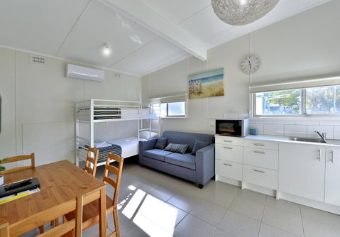 Mandurah Coastal Holiday Park - Accommodation in Bendigo 5