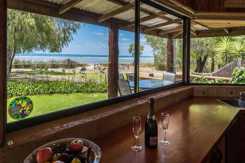 Beach House Dunsborough - Accommodation in Bendigo 5