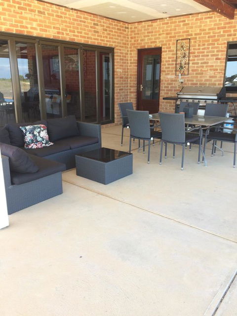 Ocean View Homestead - Accommodation in Bendigo 1