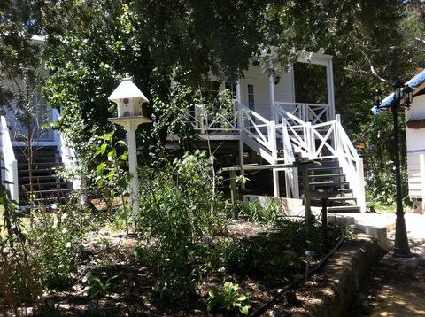 Applegate Lane Chalet - Accommodation in Bendigo 15