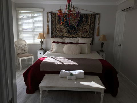 Applegate Lane Chalet - Accommodation in Bendigo 7