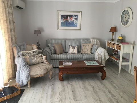 Applegate Lane Chalet - Accommodation in Bendigo 10