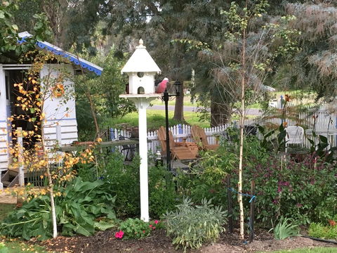 Applegate Lane Chalet - Accommodation in Bendigo 24