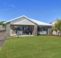 Into The Blue - Accommodation in Bendigo