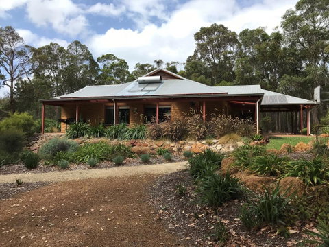 Denmark Forest Retreat - Accommodation in Bendigo 0