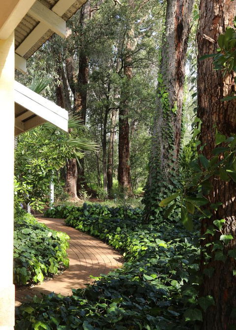 Two Sisters Chalets - Accommodation in Bendigo 25