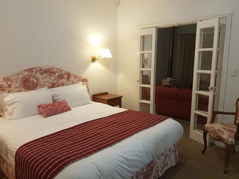 Two Sisters Chalets - Accommodation in Bendigo 8