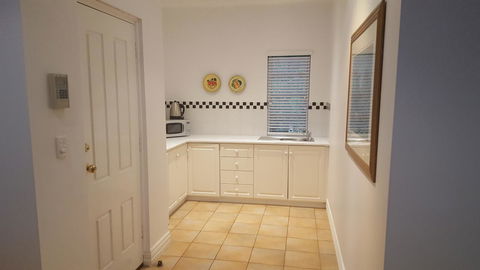 Two Sisters Chalets - Accommodation in Bendigo 3