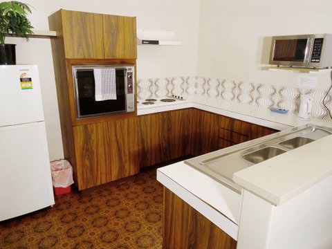 Scarborough & Absolutely Beachfront - Accommodation in Bendigo 17