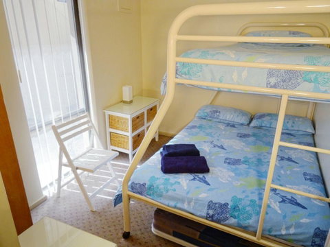 Scarborough & Absolutely Beachfront - Accommodation in Bendigo 16