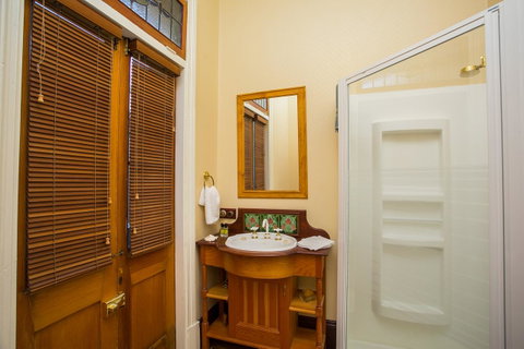 Danum House - Accommodation in Bendigo 21