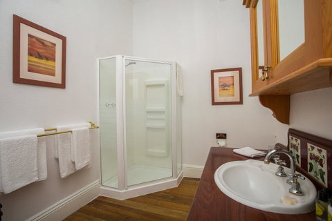 Danum House - Accommodation in Bendigo 24