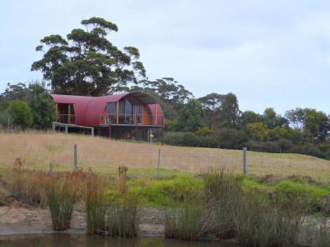 Tennessee Hill Chalets - Accommodation in Bendigo 7