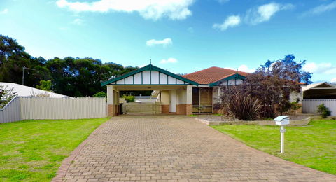 Silver Gull Family Retreat - Accommodation in Bendigo 0