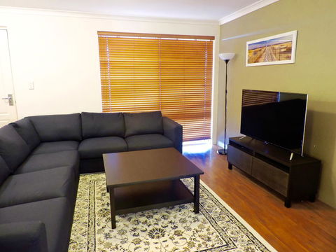 Silver Gull Family Retreat - Accommodation in Bendigo 2