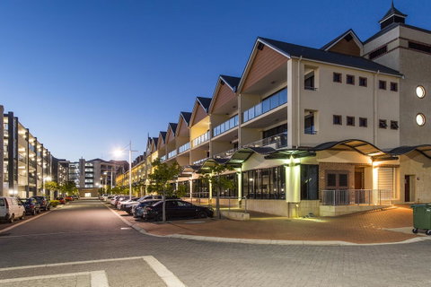 Dolphin Quay Apartments - Accommodation in Bendigo 18