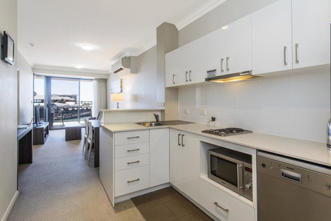 Dolphin Quay Apartments - Accommodation in Bendigo 35