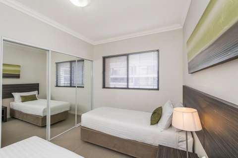 Dolphin Quay Apartments - Accommodation in Bendigo 41