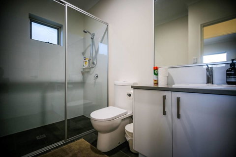 VIP Stays - Villa De Burswood Luxury 3BR Suite W/ King Bed FREE WIFI - Accommodation in Bendigo 17