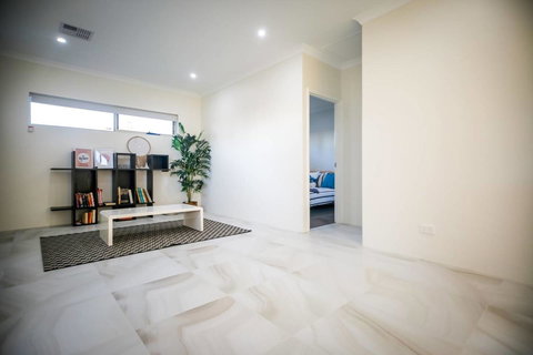 VIP Stays - Villa De Burswood Luxury 3BR Suite W/ King Bed FREE WIFI - Accommodation in Bendigo 13
