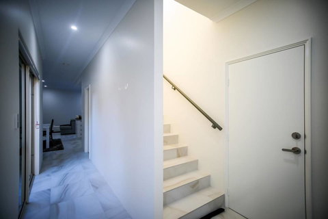VIP Stays - Villa De Burswood Luxury 3BR Suite W/ King Bed FREE WIFI - Accommodation in Bendigo 25