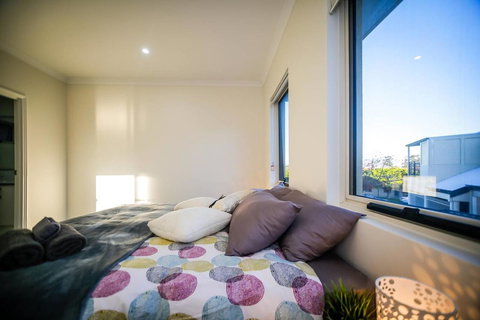 VIP Stays - Villa De Burswood Luxury 3BR Suite W/ King Bed FREE WIFI - Accommodation in Bendigo 1