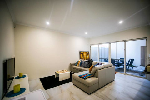 VIP Stays - Villa De Burswood Luxury 3BR Suite W/ King Bed FREE WIFI - Accommodation in Bendigo 6
