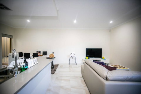 VIP Stays - Villa De Burswood Luxury 3BR Suite W/ King Bed FREE WIFI - Accommodation in Bendigo 8