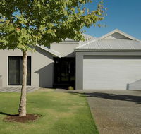 THE SANCTUARY LUXURY HOLIDAY HOME - Accommodation in Bendigo