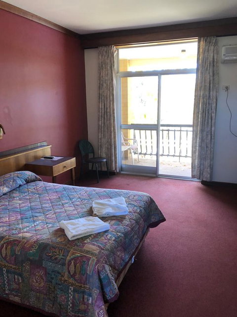 Kambalda Hotel - Accommodation in Bendigo 2