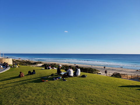 Scarborough - Oceanview 2 Bed, 2 Bathroom Apartment - Accommodation in Bendigo 2