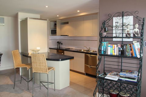 Scarborough - Oceanview 2 Bed, 2 Bathroom Apartment - Accommodation in Bendigo 11