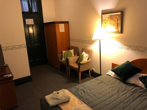 The Palace Hotel - Accommodation in Bendigo 3