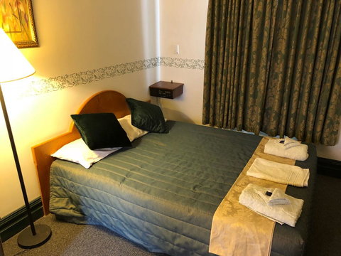 The Palace Hotel - Accommodation in Bendigo 6