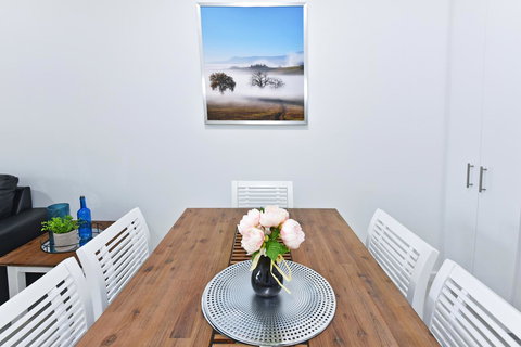 Infinite Apartment Opposite Garden City - Accommodation in Bendigo 5