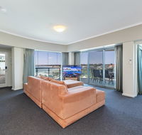 A 406 FANTASTIC OCEAN BEACH and MARINA VIEW APT AT SEASHELLS RESORT - Accommodation in Bendigo
