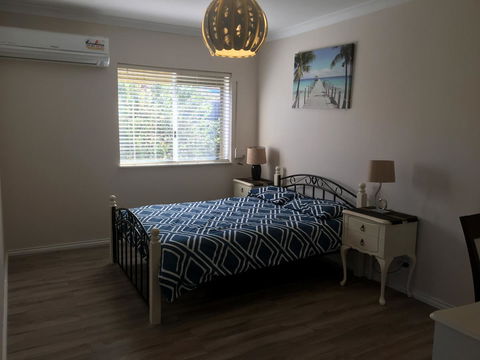 Halls Head Beach House - Accommodation in Bendigo 8