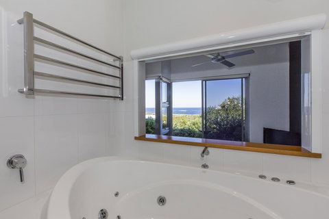 Aquatic Visions - Accommodation in Bendigo 5