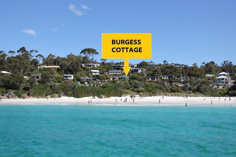BINALONG BEACH COTTAGE Beachfront At Bay Of Fires Next To Restaurant - Accommodation in Bendigo 0
