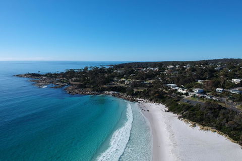 BINALONG BEACH COTTAGE Beachfront At Bay Of Fires Next To Restaurant - Accommodation in Bendigo 10